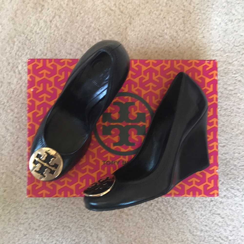 Black Tory Burch wedges